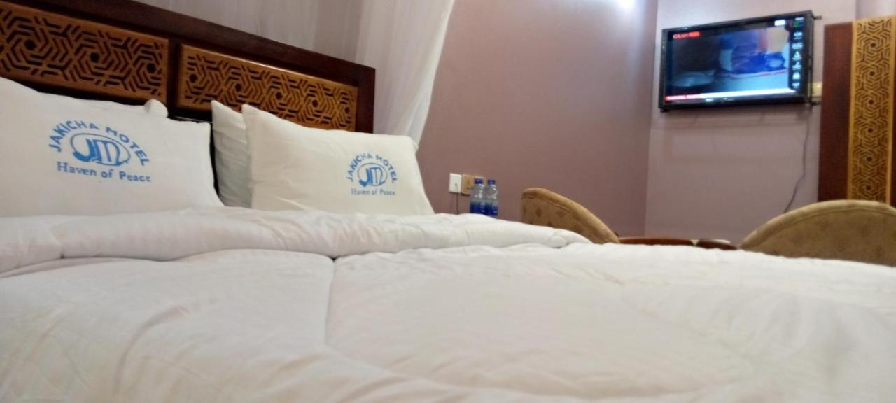 Jakicha Motel Дар-ес-Салам Екстер'єр фото