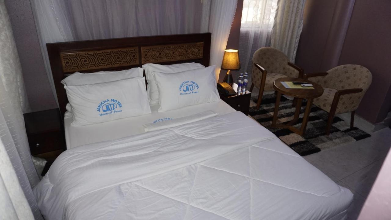 Jakicha Motel Дар-ес-Салам Екстер'єр фото