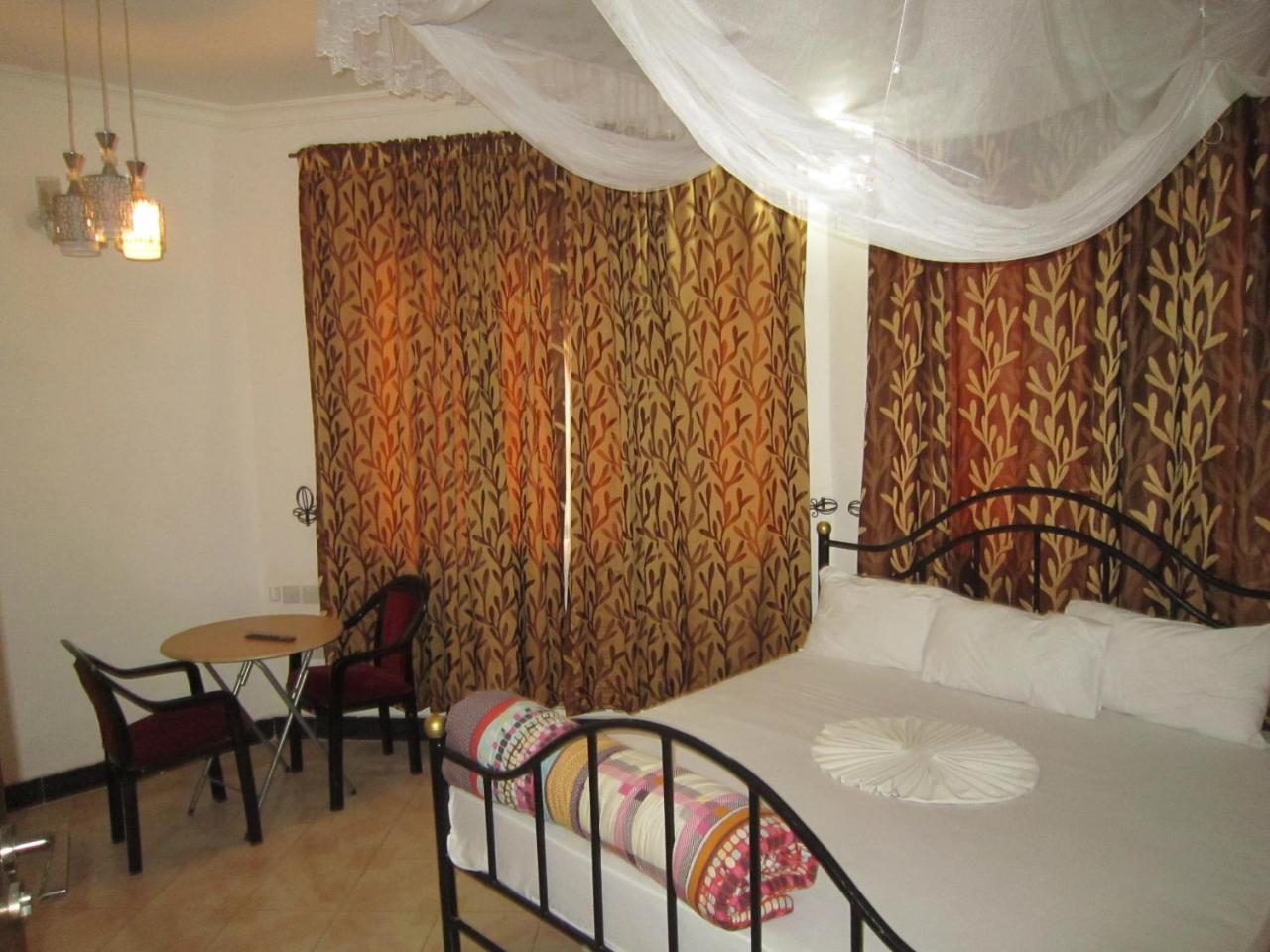 Jakicha Motel Дар-ес-Салам Екстер'єр фото